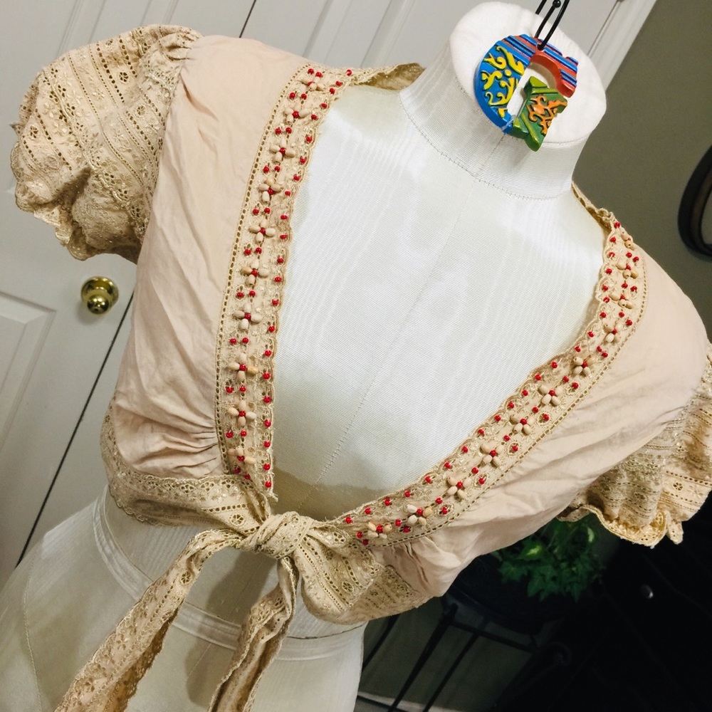 NO BRAND Bolero/Crop Top Tan with Beading Size S - Picture 2 of 7